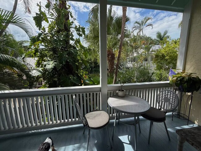 Building Photo - 918 Southard St