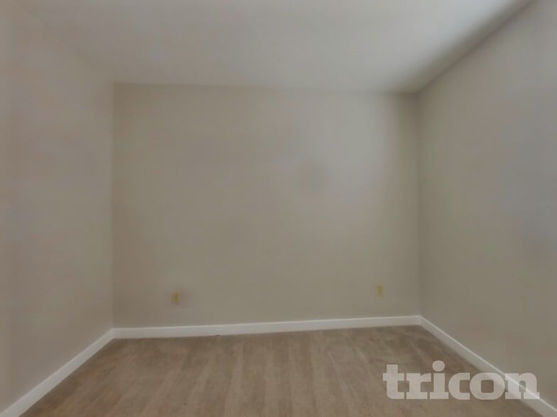 Building Photo - 601 Jeelu Way