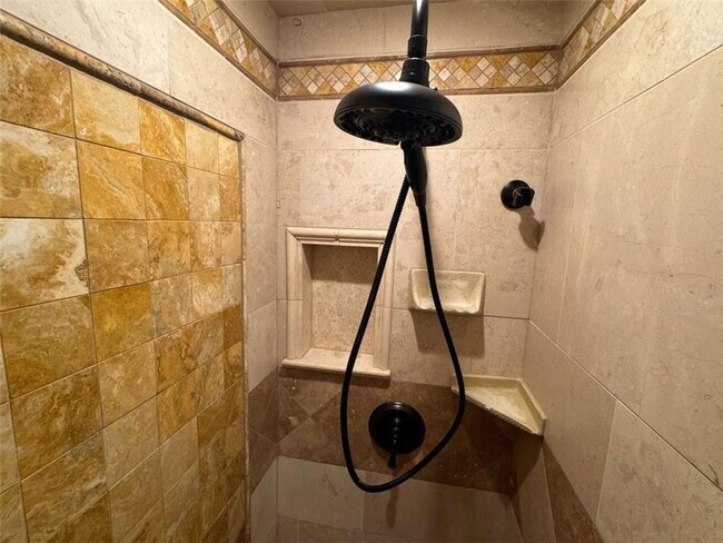 Building Photo - 837 Parkstone Dr