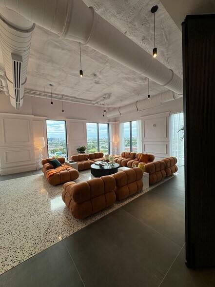 Building Photo - 70 NW 28th St