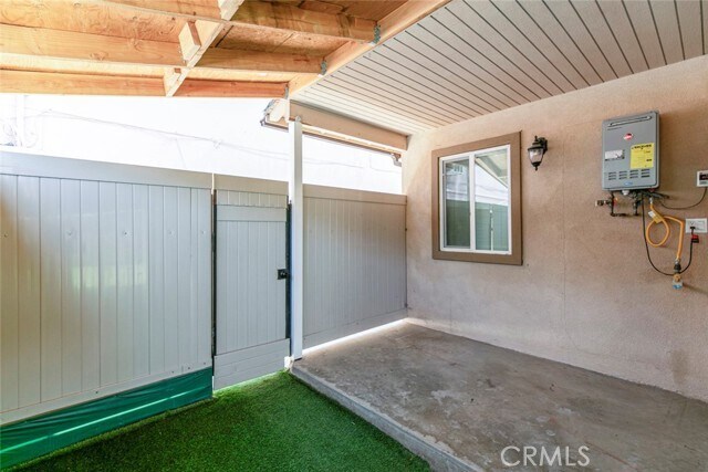 Building Photo - 6545 Coldwater Canyon Ave