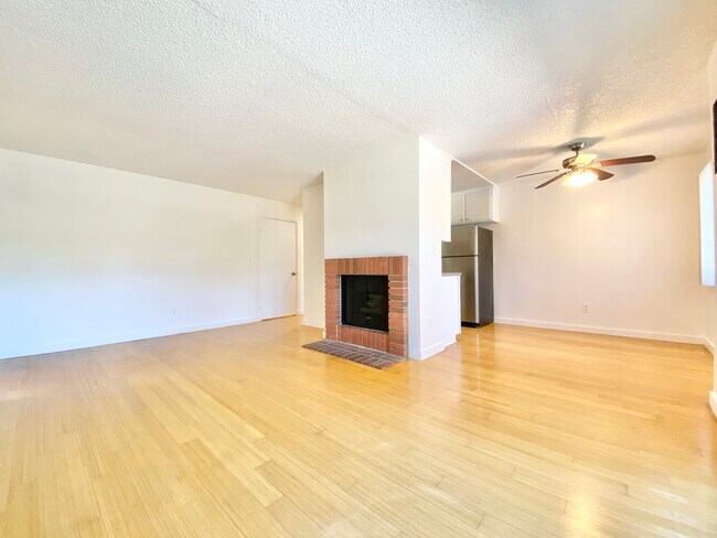 Building Photo - 9801 Tabor St