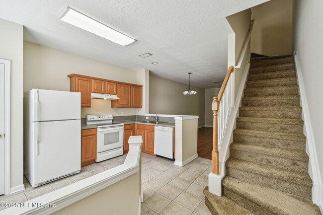 Building Photo - 3542 Lone Tree Ln