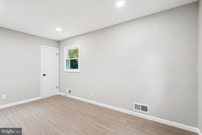 Building Photo - 2226 Westwood Pl