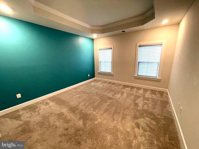 Building Photo - 33789 Freeport Dr