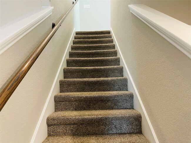 Building Photo - 719 Ashley Falls Ln