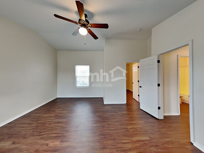 Building Photo - 6547 S Fairwind Pl