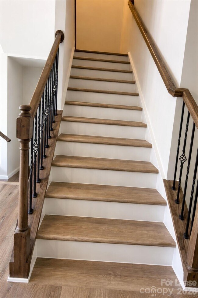 Building Photo - 1115 Bandon Dr