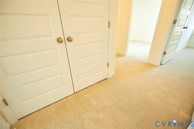 Building Photo - 214 Greenpark Rd