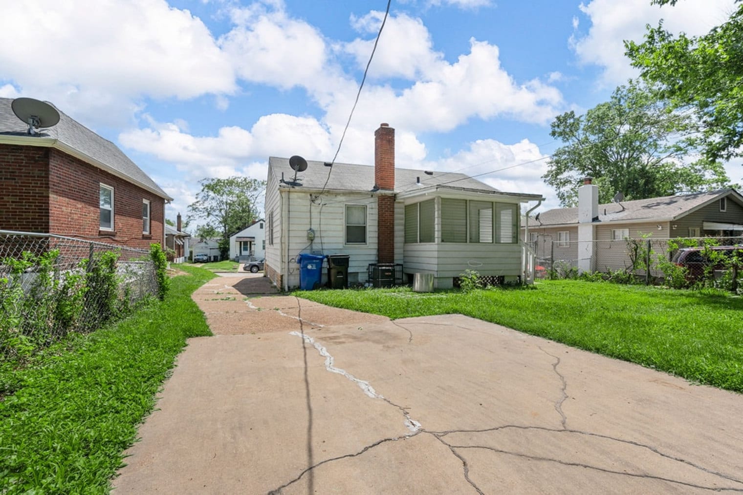 Building Photo - 6563 Julian Ave