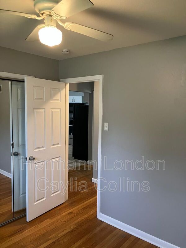 Building Photo - 225 Florisota Dr