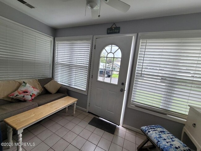 Building Photo - 602 Central Ave