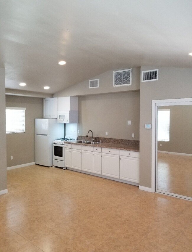 Building Photo - 2345 248th St