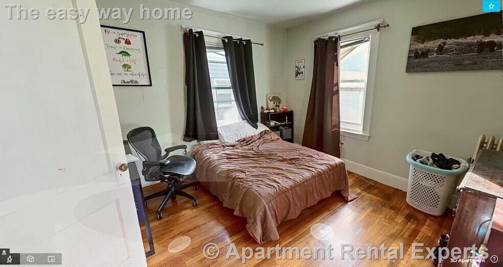 Building Photo - 18 Bond St