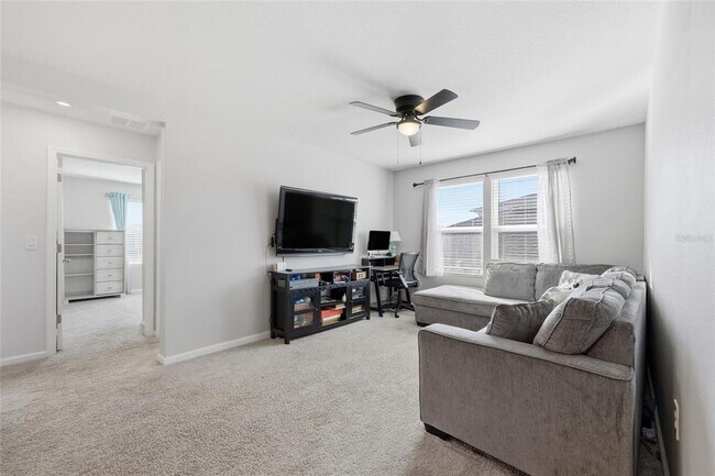 Building Photo - 1123 Sugarwood St