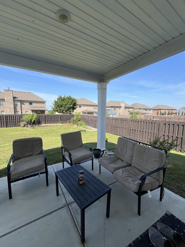 Building Photo - 1323 Weedon Dr
