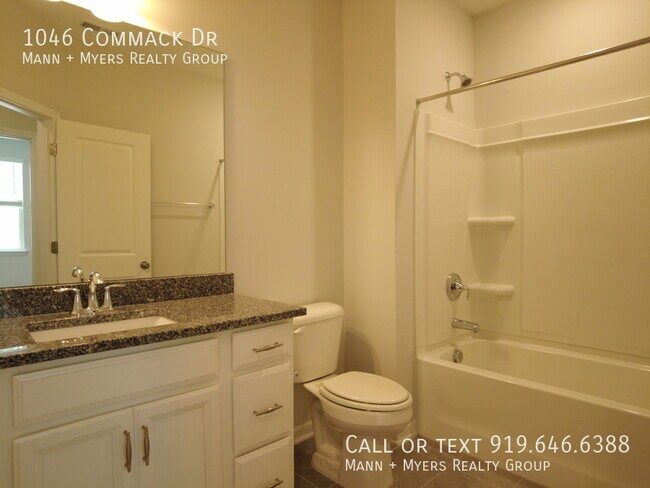 Building Photo - 1046 Commack Dr