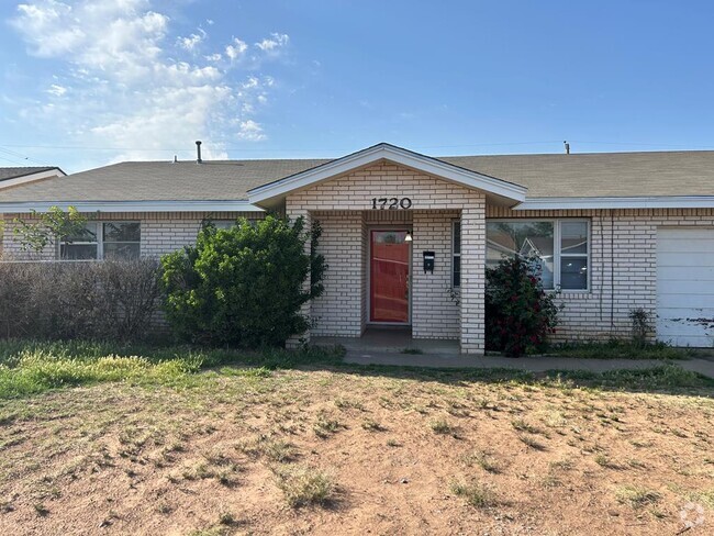 Building Photo - 1720 E 49th St