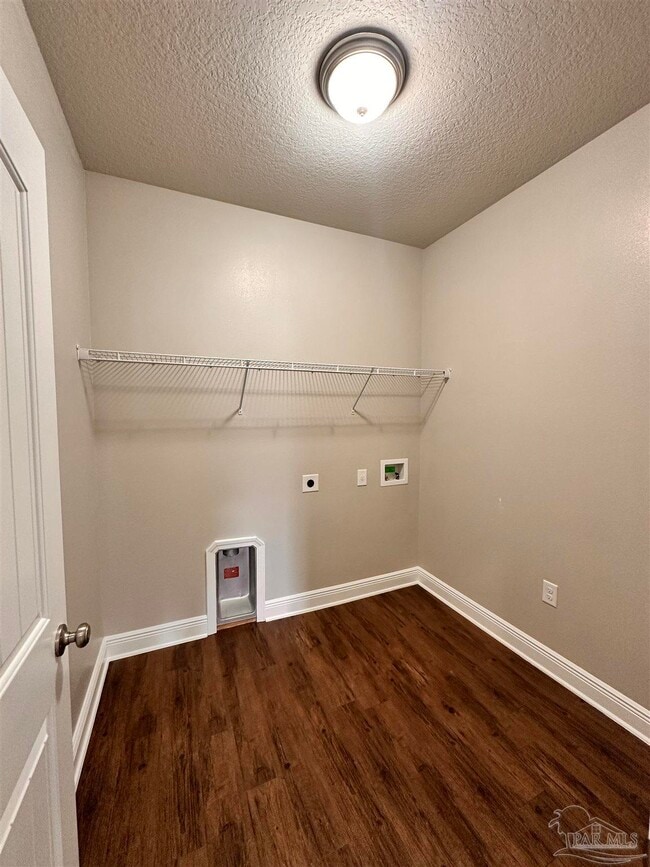 Building Photo - 8600 Bucklebury Dr