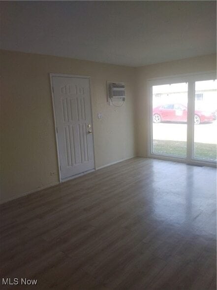 Building Photo - 3025 1/2 Northgate Avenue Unit