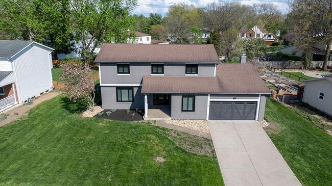 Building Photo - 554 Pointview Dr