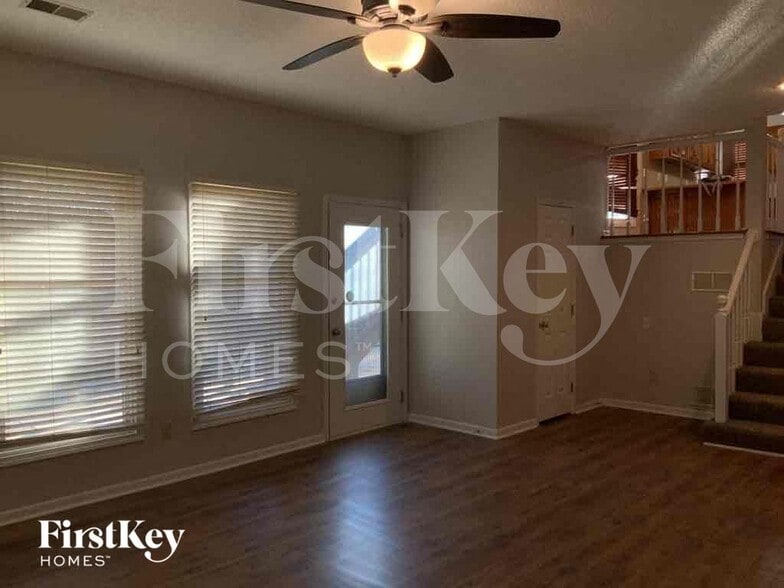 Building Photo - 1409 NE 101st Terrace