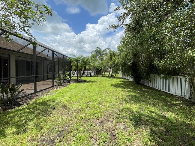 Building Photo - 2428 129th Ave E