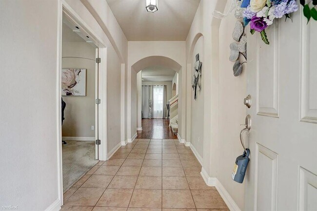 Building Photo - 3784 Turetella Dr