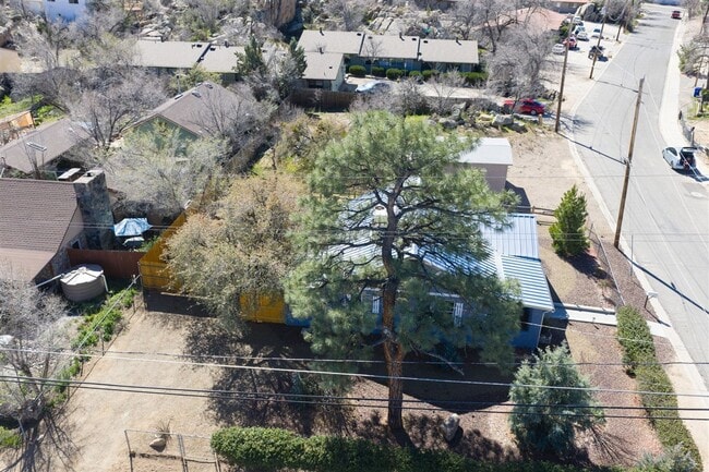 Building Photo - 2 Bedroom 1 Bath Single Family Home in Prescott