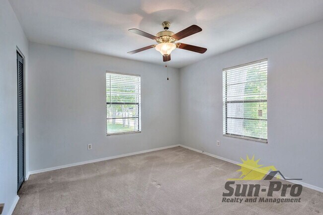 Building Photo - 980 Canal View Blvd