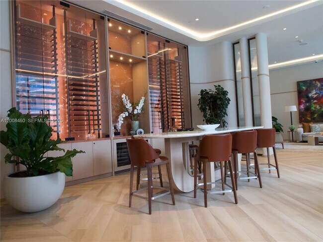 Building Photo - 77 SE 5th St