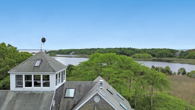 Building Photo - 17 Bourne Point Rd