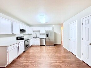 Building Photo - 4344 Forest Point Dr