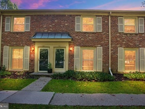 Building Photo - 442 Old Penllyn Pike