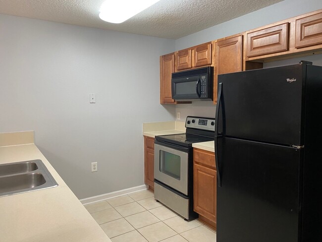 Building Photo - 5101 Playpen Dr