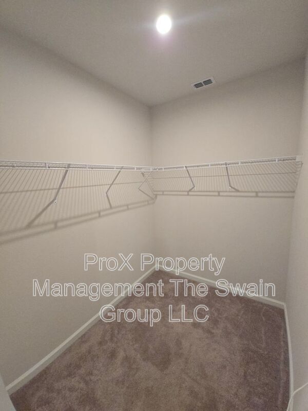 Building Photo - 670 Eagle Landing Blvd