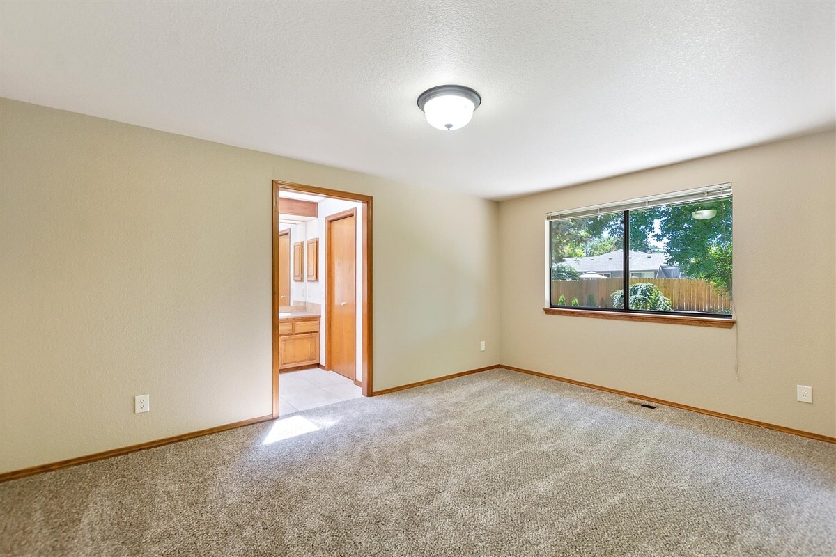 Building Photo - 3883 N Tumbleweed Pl