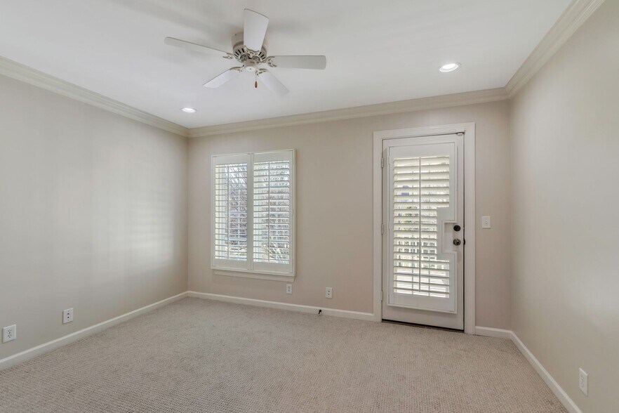 Building Photo - 132 Pennystone Cir