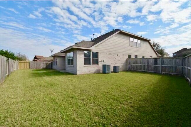 Building Photo - 26114 Silver Timbers Ln