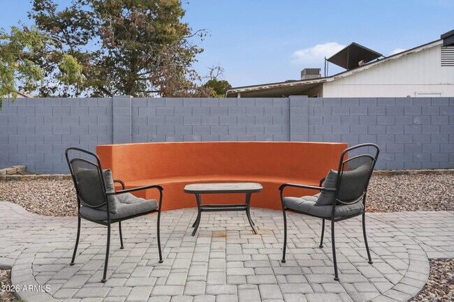 Building Photo - 1504 W Marlboro Dr