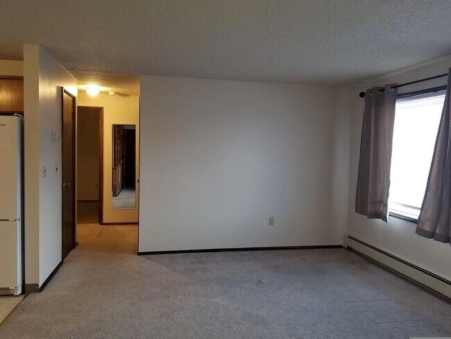 Building Photo - 7th Ave