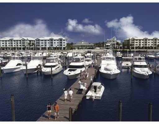 Building Photo - 156 SW Peacock Blvd