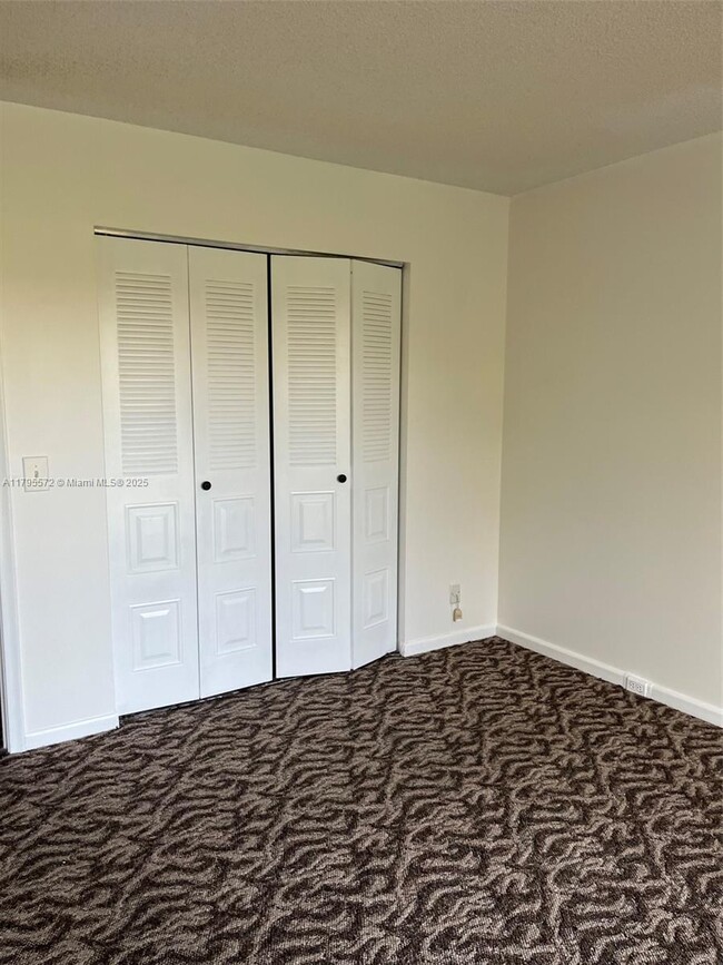 Building Photo - 13250 SW 7th Ct
