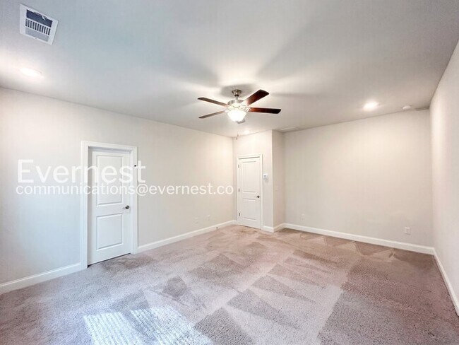 Building Photo - 309 Caledonia Ct