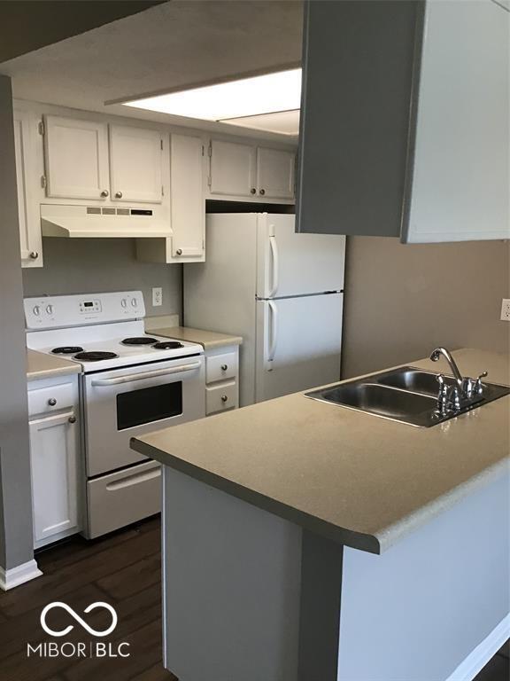 Building Photo - 6066 S Bay Dr