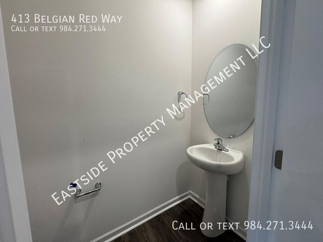 Building Photo - 413 Belgian Red Wy