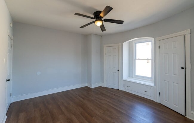 Building Photo - Lovely 2 bedroom