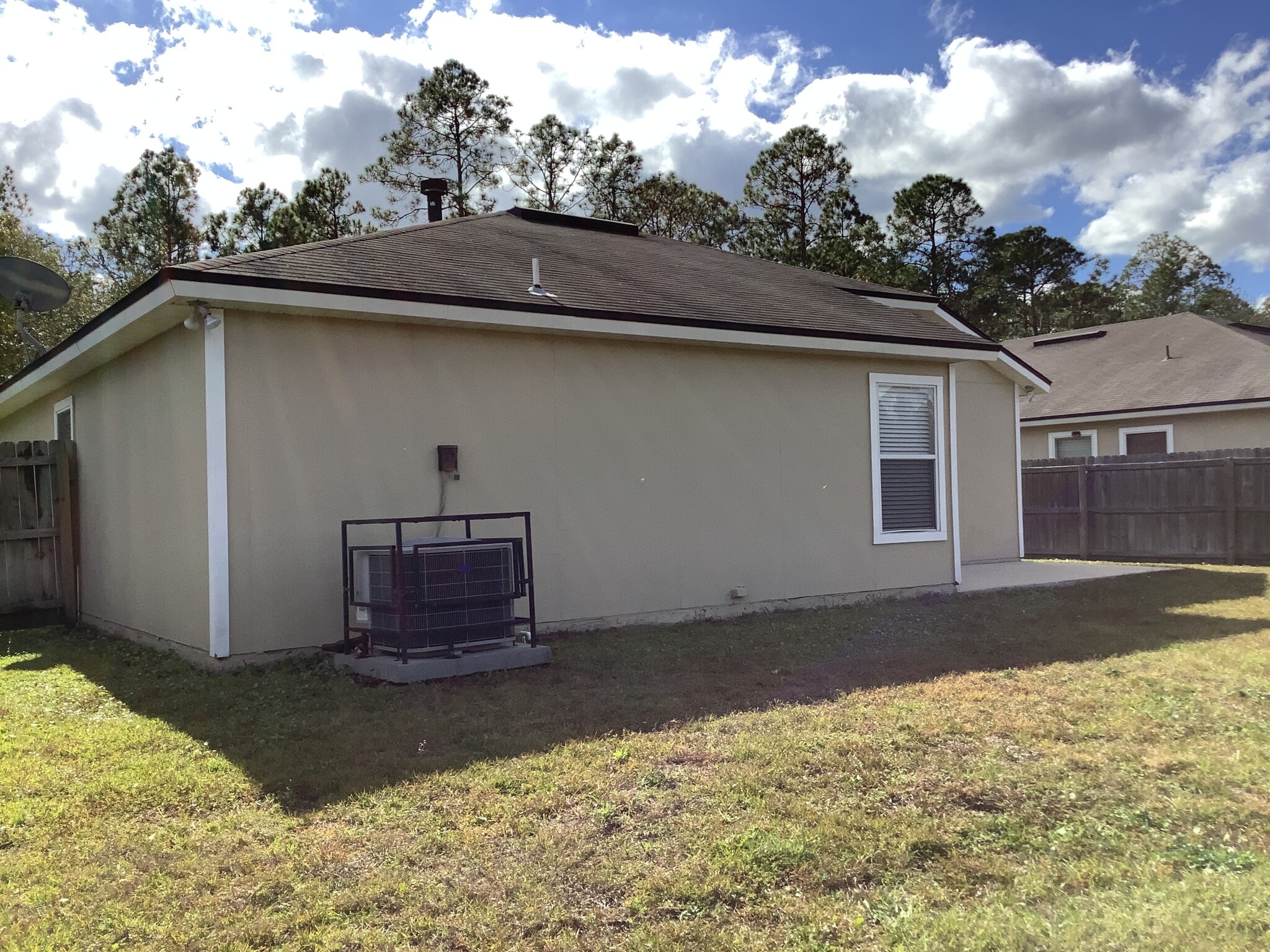 Building Photo - 117 Marisco Way