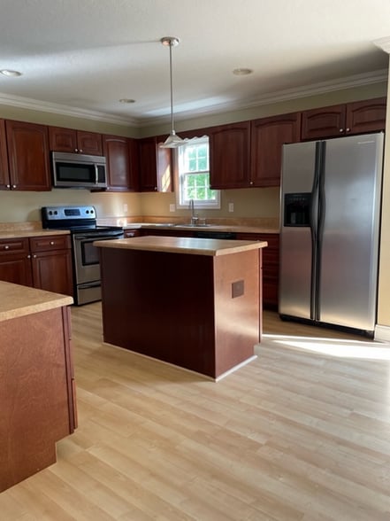 Building Photo - 109 Newcastle Dr
