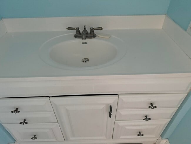 Building Photo - 57547 Gibson St